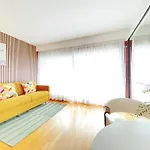 Cosy Flat With The View Of Eiffel Tower