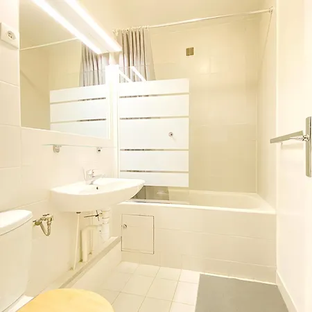 Cosy Flat With The View Of Eiffel Tower Parigi